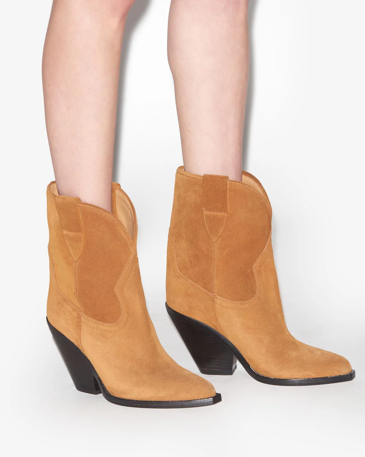 Boots Leyane - Image 4