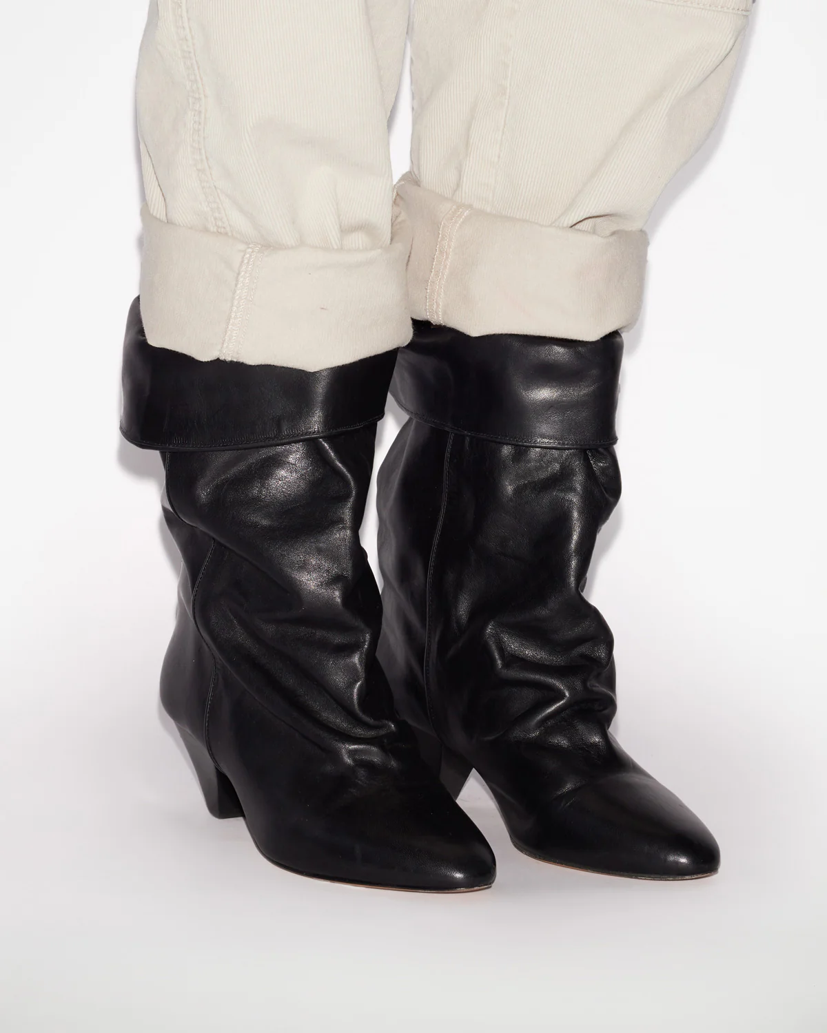 BOOTS DALBY - Image 4